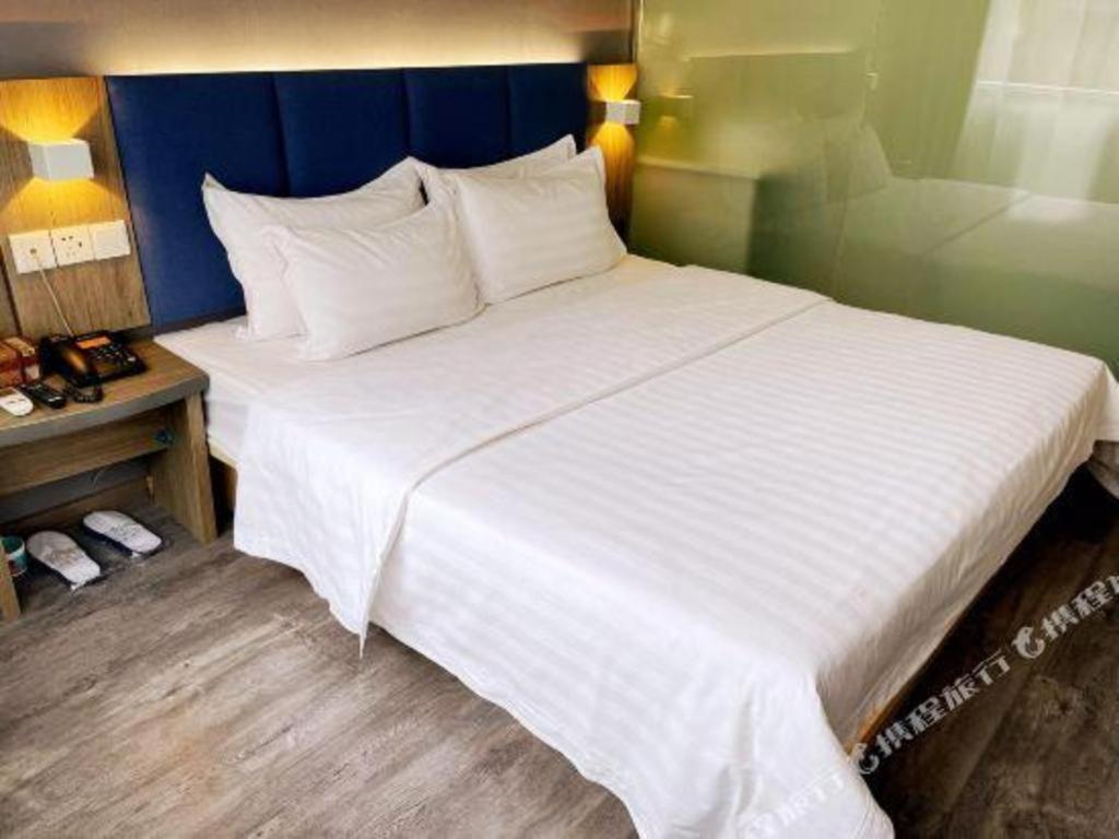 7 Days Inn Luzhou Commercial Pedestrian Street Center Экстерьер фото