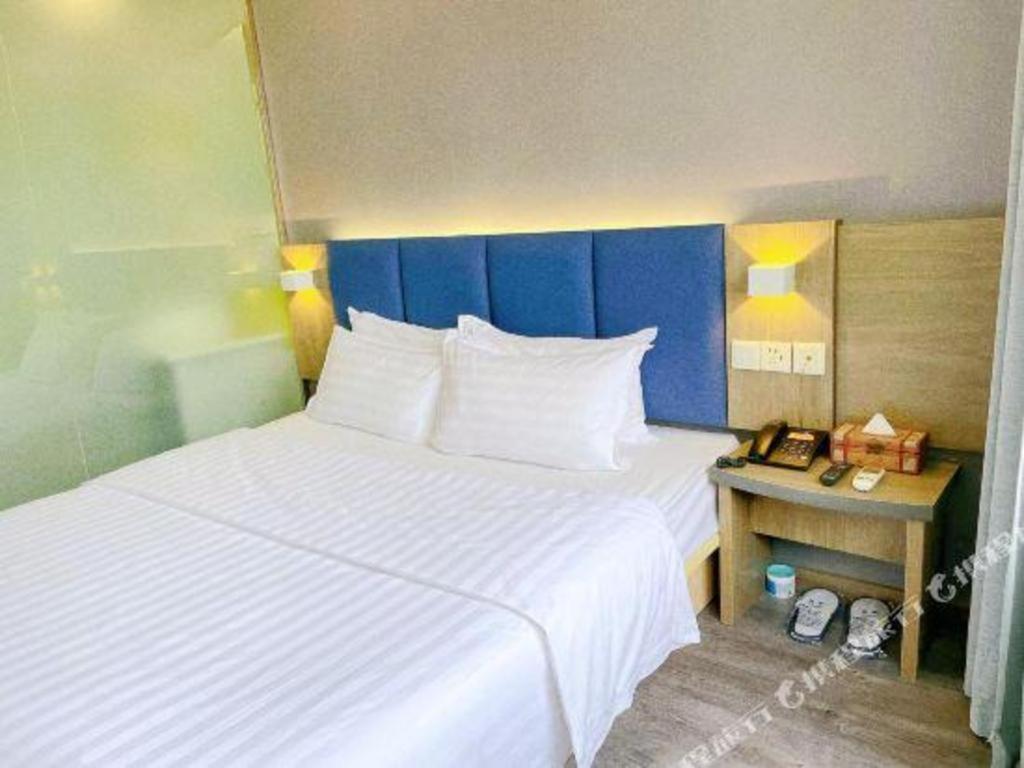 7 Days Inn Luzhou Commercial Pedestrian Street Center Экстерьер фото