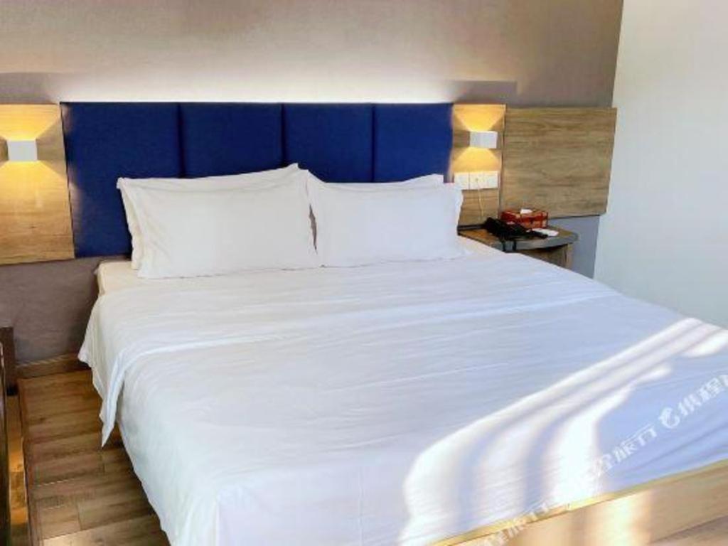 7 Days Inn Luzhou Commercial Pedestrian Street Center Экстерьер фото