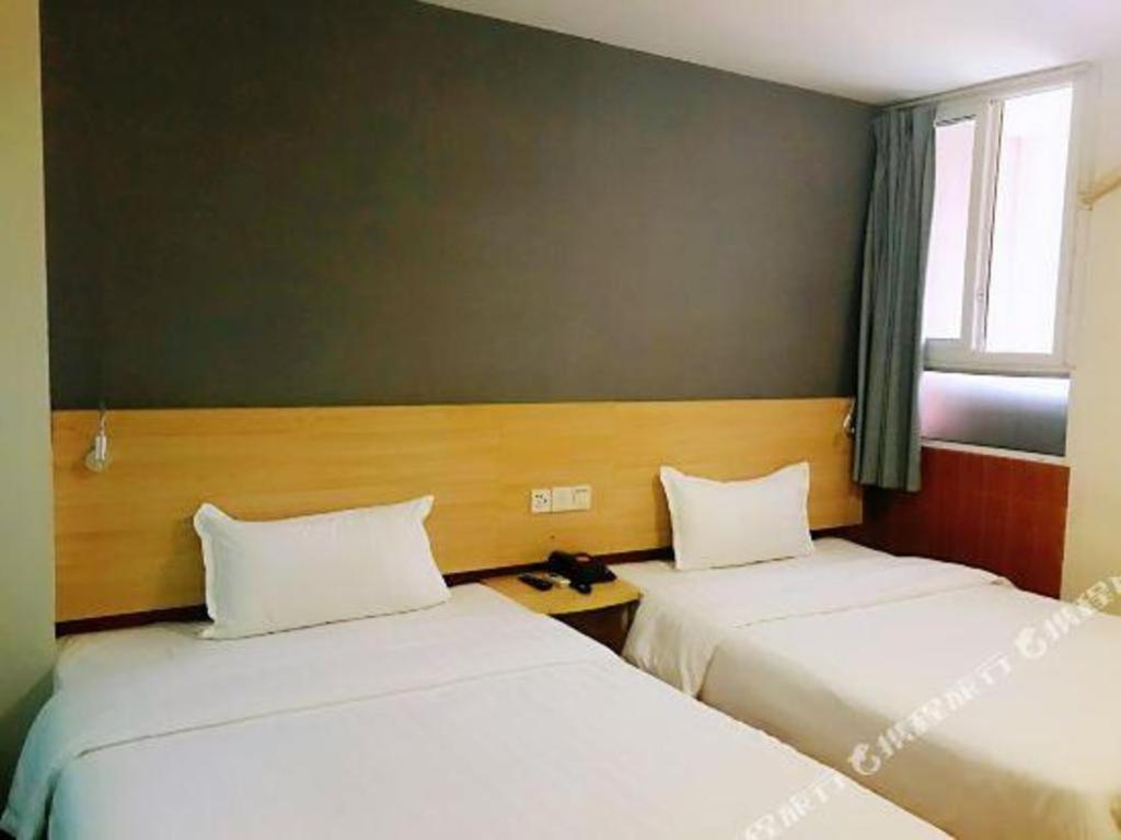 7 Days Inn Luzhou Commercial Pedestrian Street Center Экстерьер фото