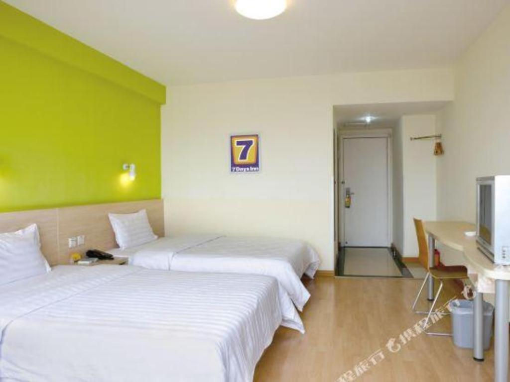 7 Days Inn Luzhou Commercial Pedestrian Street Center Экстерьер фото
