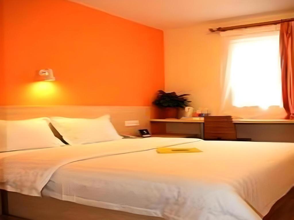 7 Days Inn Luzhou Commercial Pedestrian Street Center Экстерьер фото