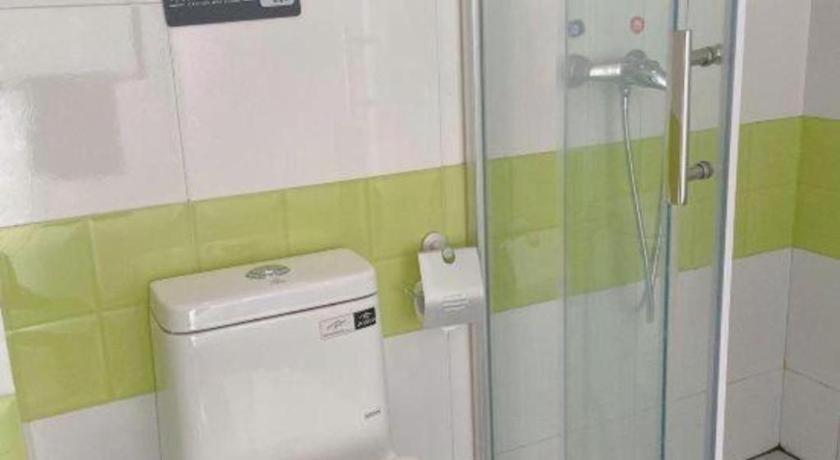 7 Days Inn Luzhou Commercial Pedestrian Street Center Экстерьер фото